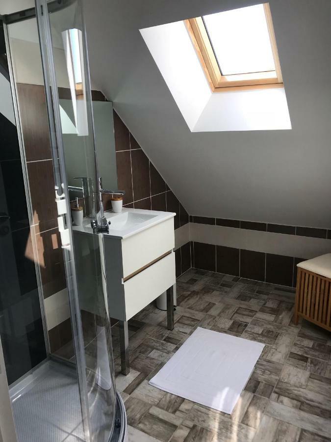 Gite 5 Pers Avec 2H Espace Bien-Etre Privatise Inclus Dans Le Prix De La Nuit 80M2 De Detente Equilly Luaran gambar